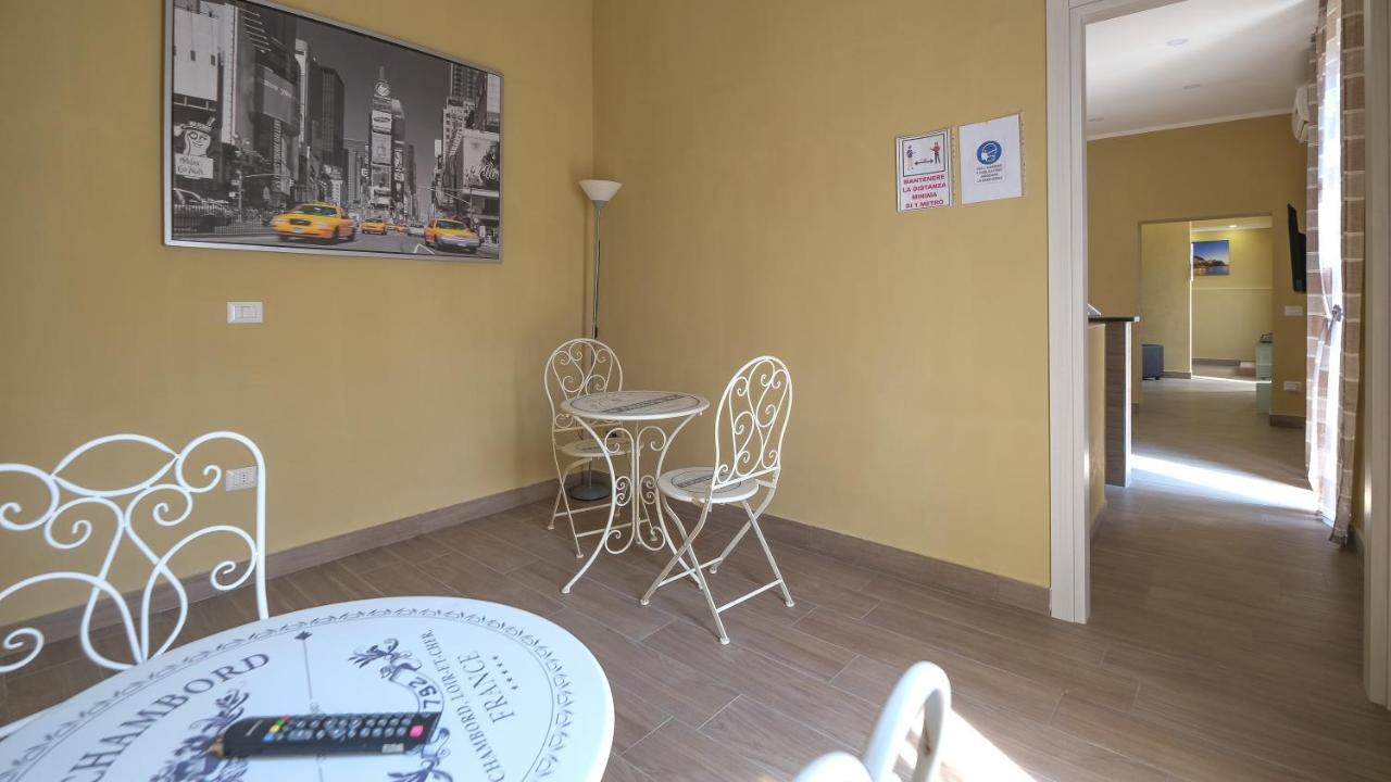 Royal Dante Acomodação com café da manhã Nápoles Exterior foto