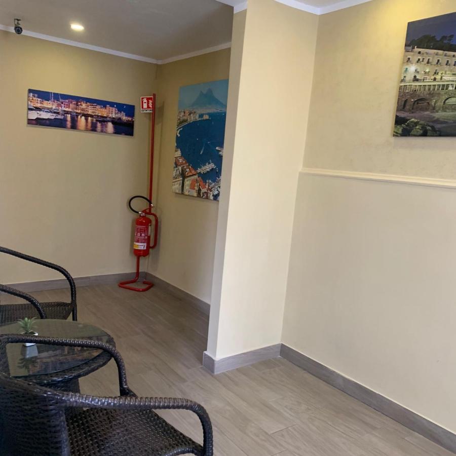 Royal Dante Acomodação com café da manhã Nápoles Exterior foto